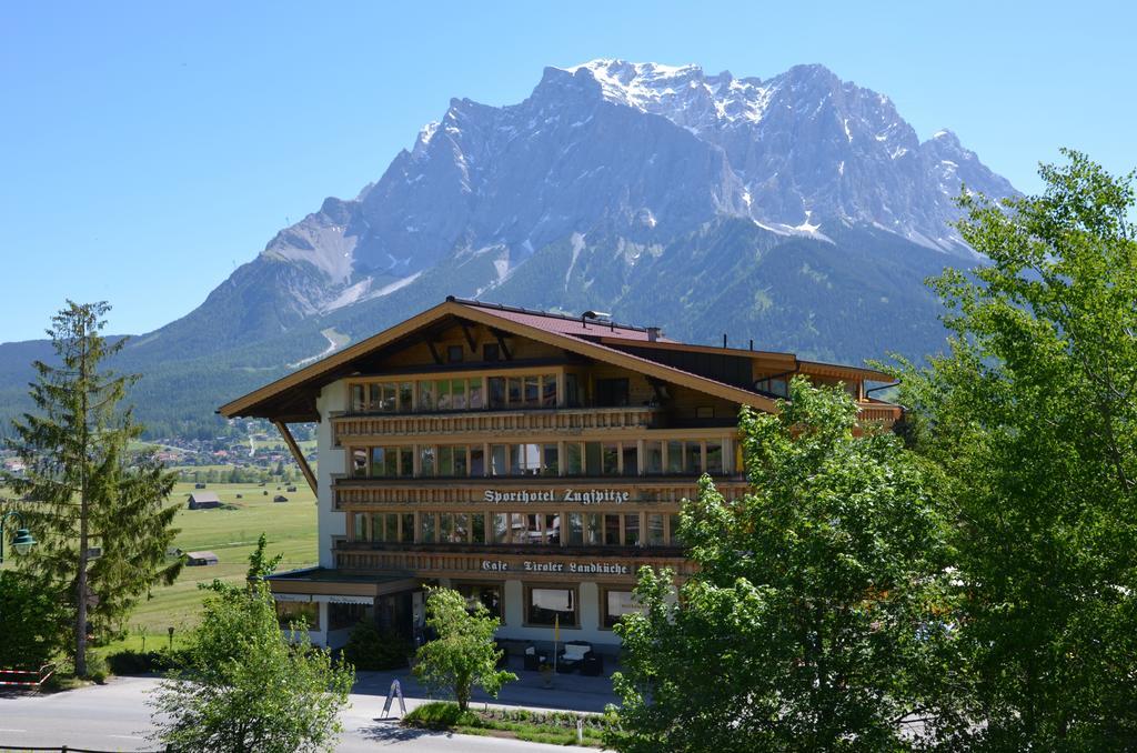 Sporthotel Zugspitze Lermoos Exteriér fotografie